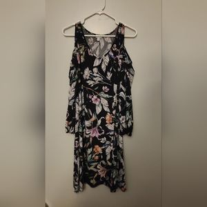Avenue Floral Cold Shoulder Dress (Plus)